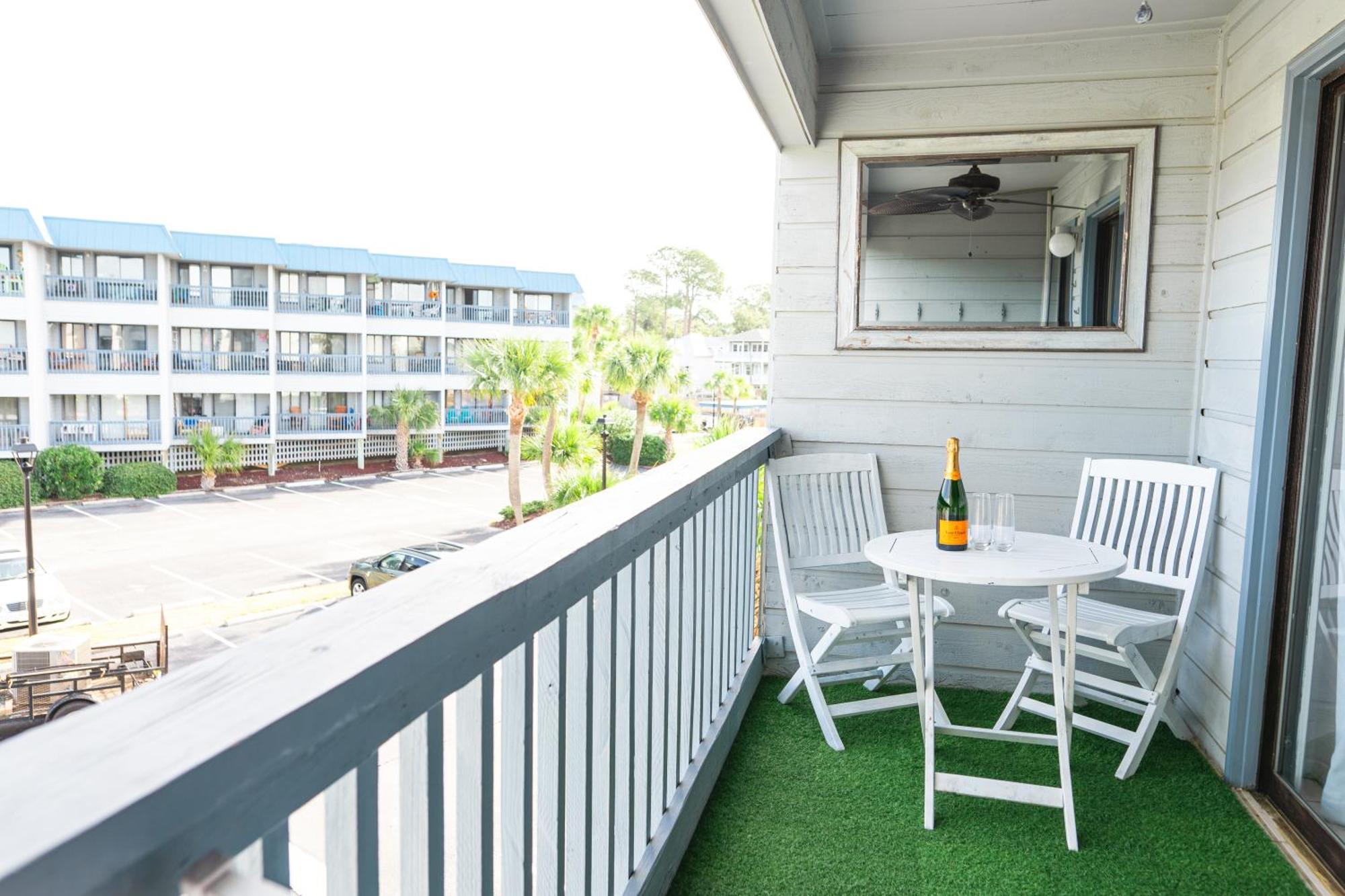 Private Balcony - Beach - Pool And Pickleball Apartment Tybee Island Exterior photo